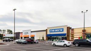This mall redevelopment project replaced the retail wing formerly occupied by Sears with a grocery store, specialty shops and other amenities.